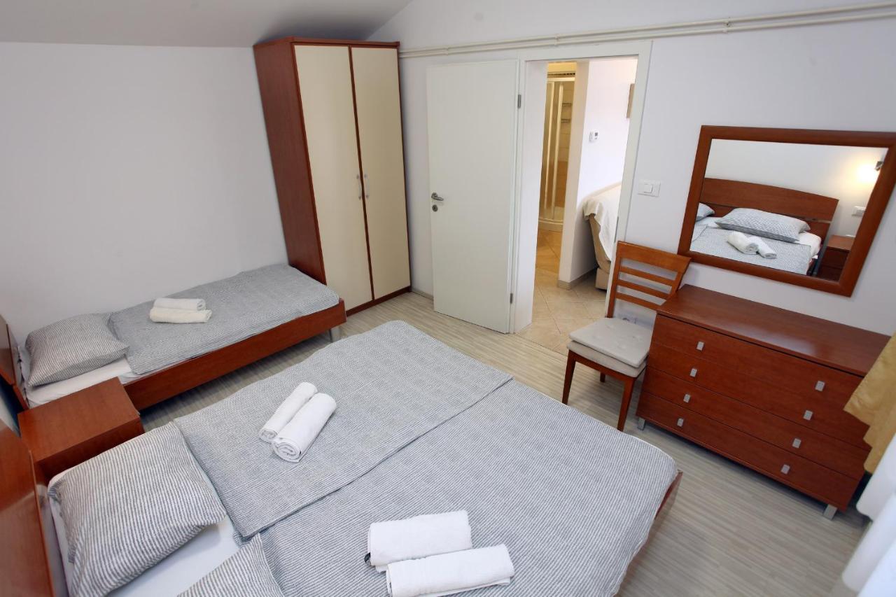 Sea View Apartments Portoroz Zm Kültér fotó
