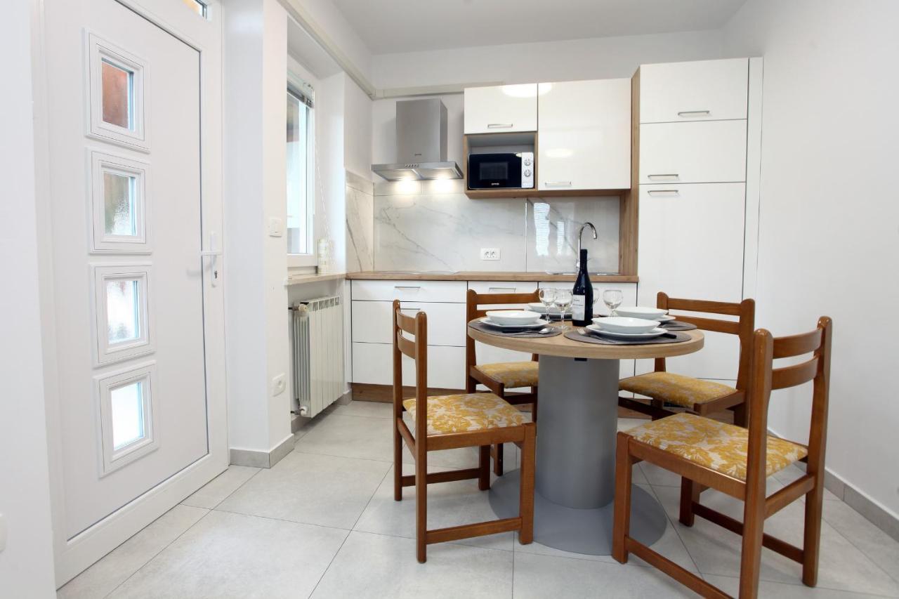 Sea View Apartments Portoroz Zm Kültér fotó