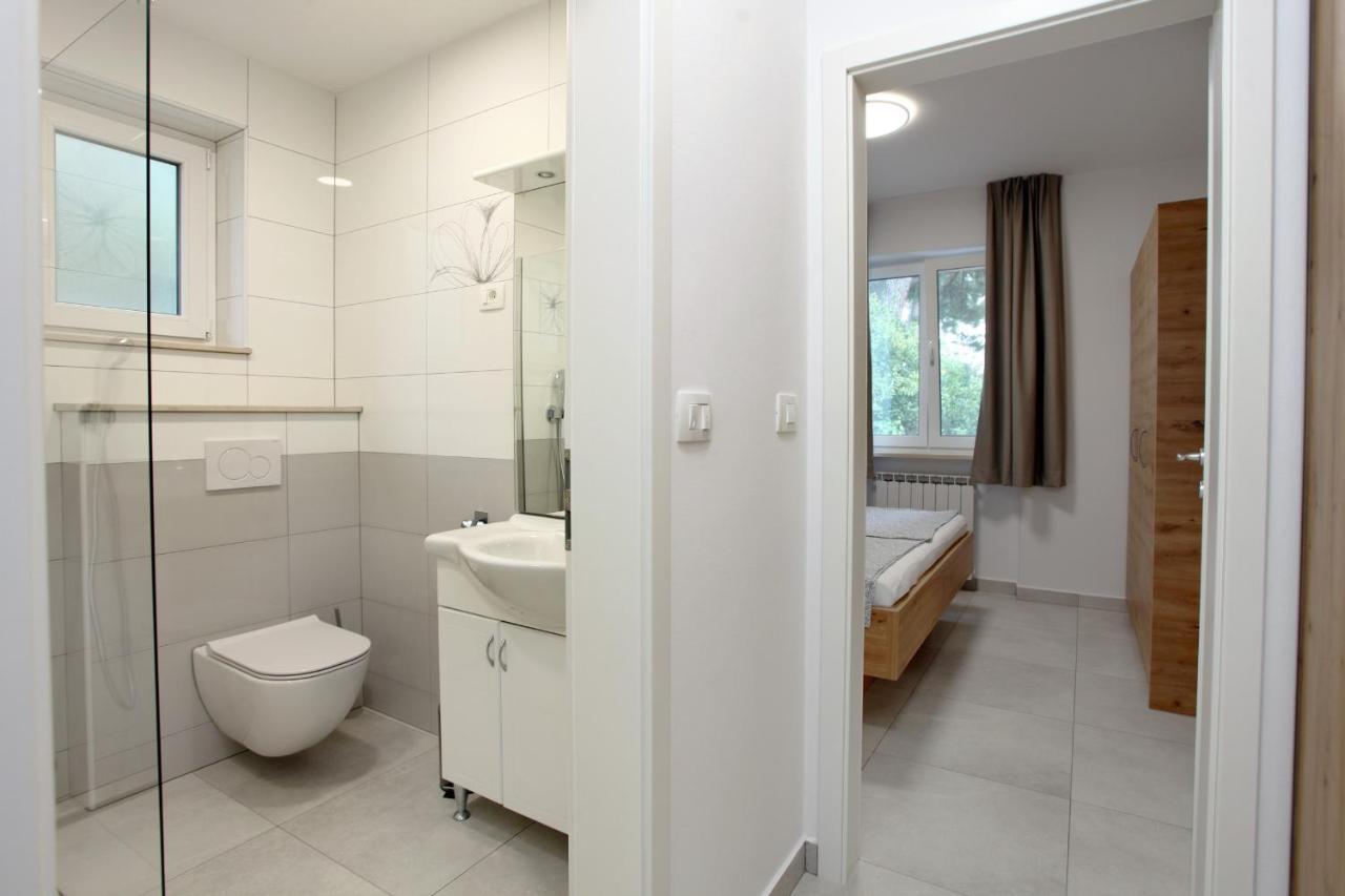 Sea View Apartments Portoroz Zm Kültér fotó