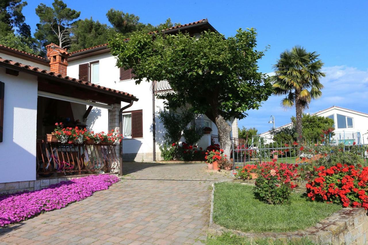 Sea View Apartments Portoroz Zm Kültér fotó